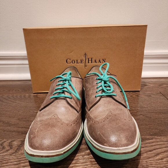 COLE HAAN - Men's Air Franklin Wingtip Smoke Suede - Picture 2 of 7